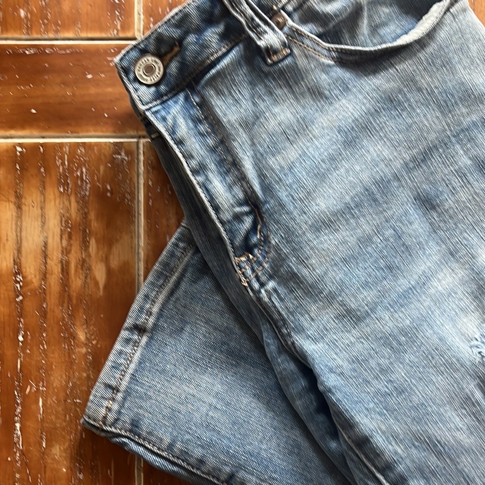 Stretchy Women’s Jeans - Picture 4 of 6